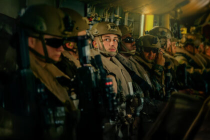 On the Brink: Den amerikanska marinkåren inifrån